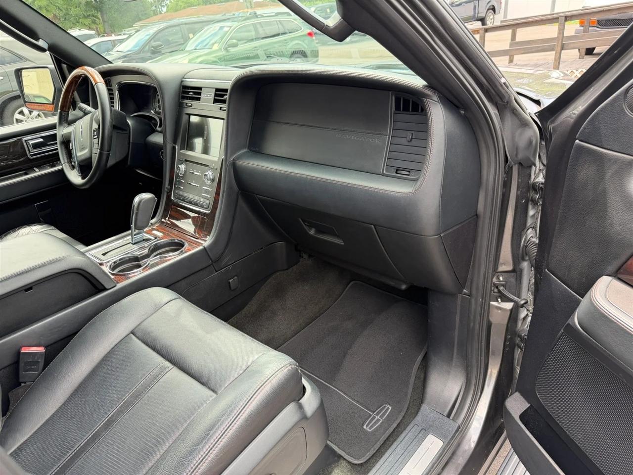 Lincoln Navigator L  2016