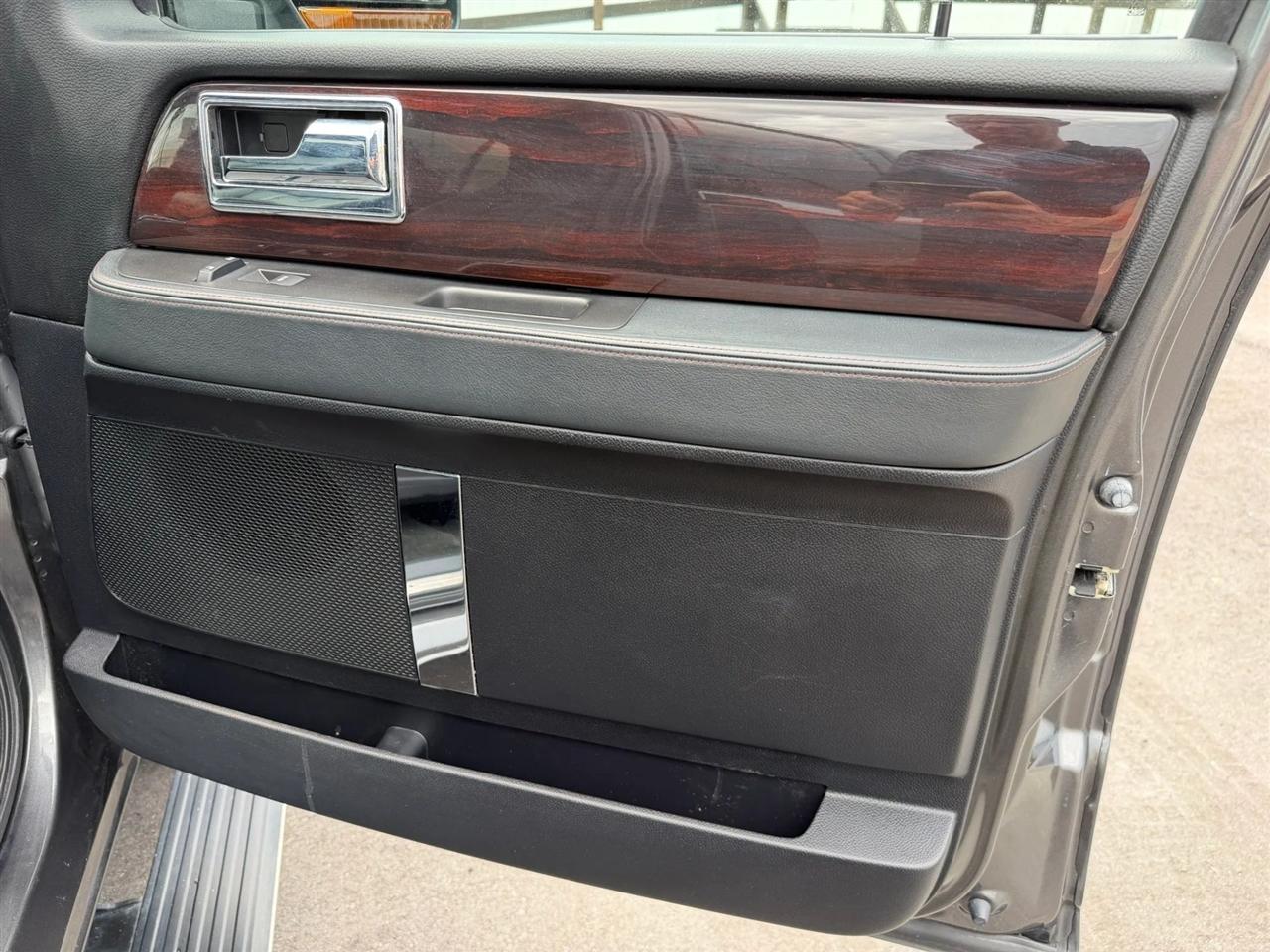 Lincoln Navigator L  2016