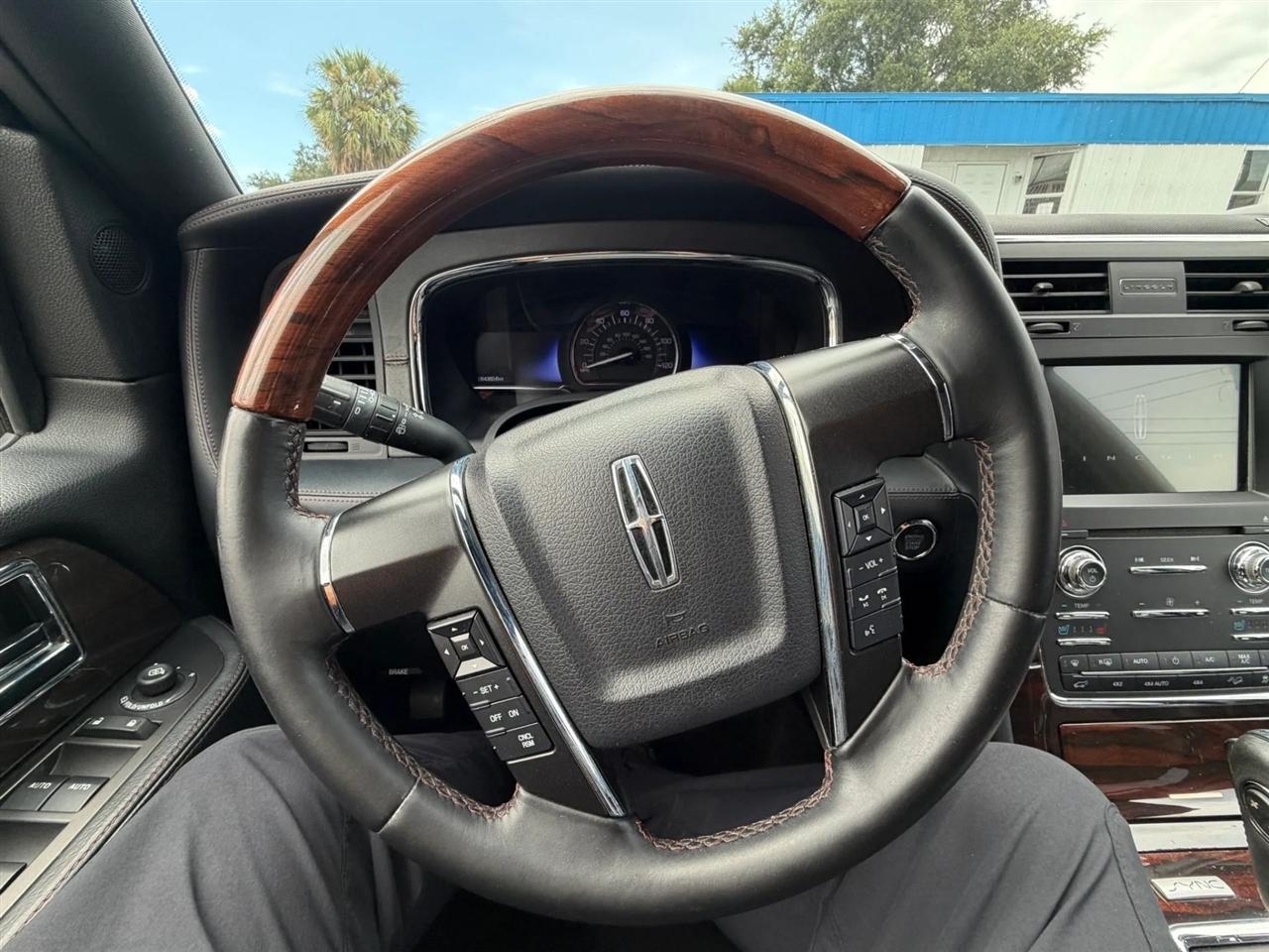 Lincoln Navigator L  2016