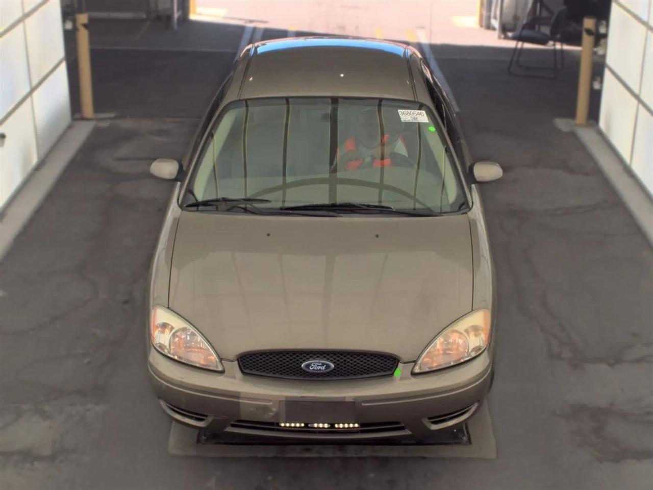 Ford Taurus  2006