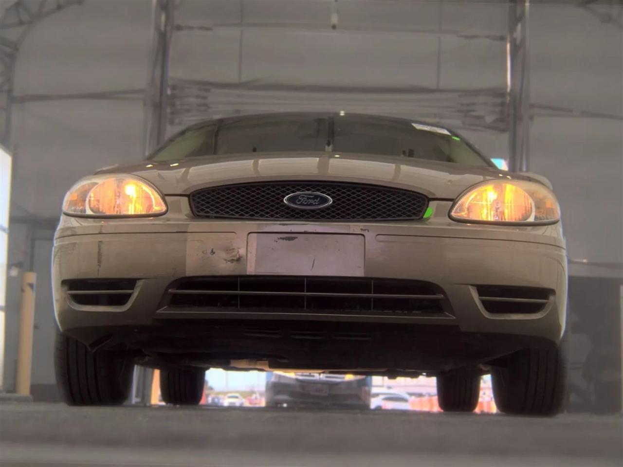 Ford Taurus  2006