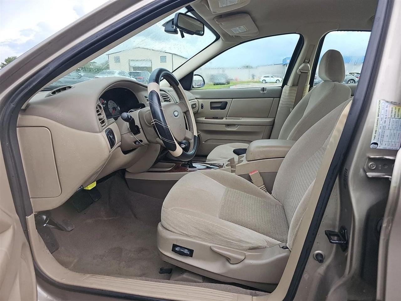 Ford Taurus  2006