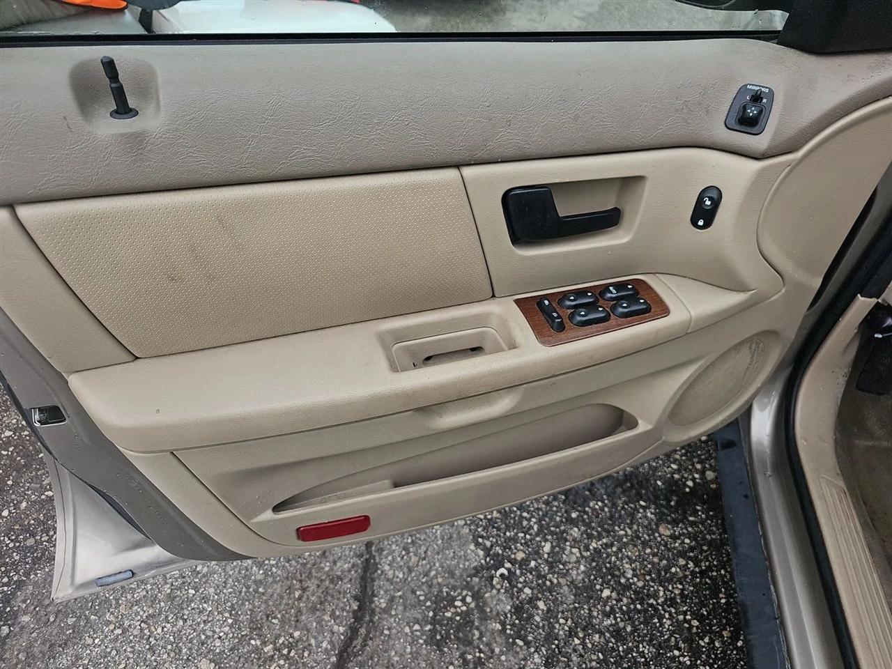Ford Taurus  2006