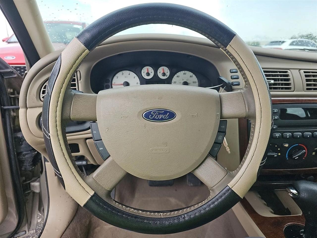 Ford Taurus  2006