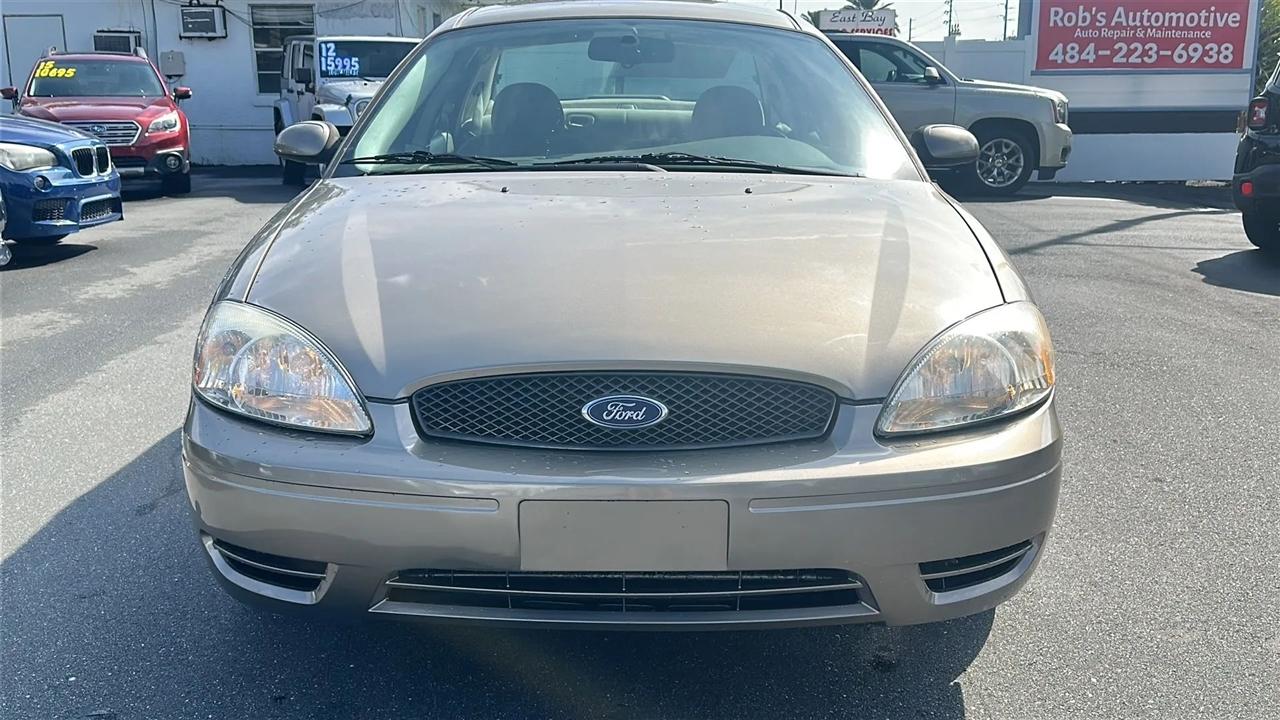 Ford Taurus  2006
