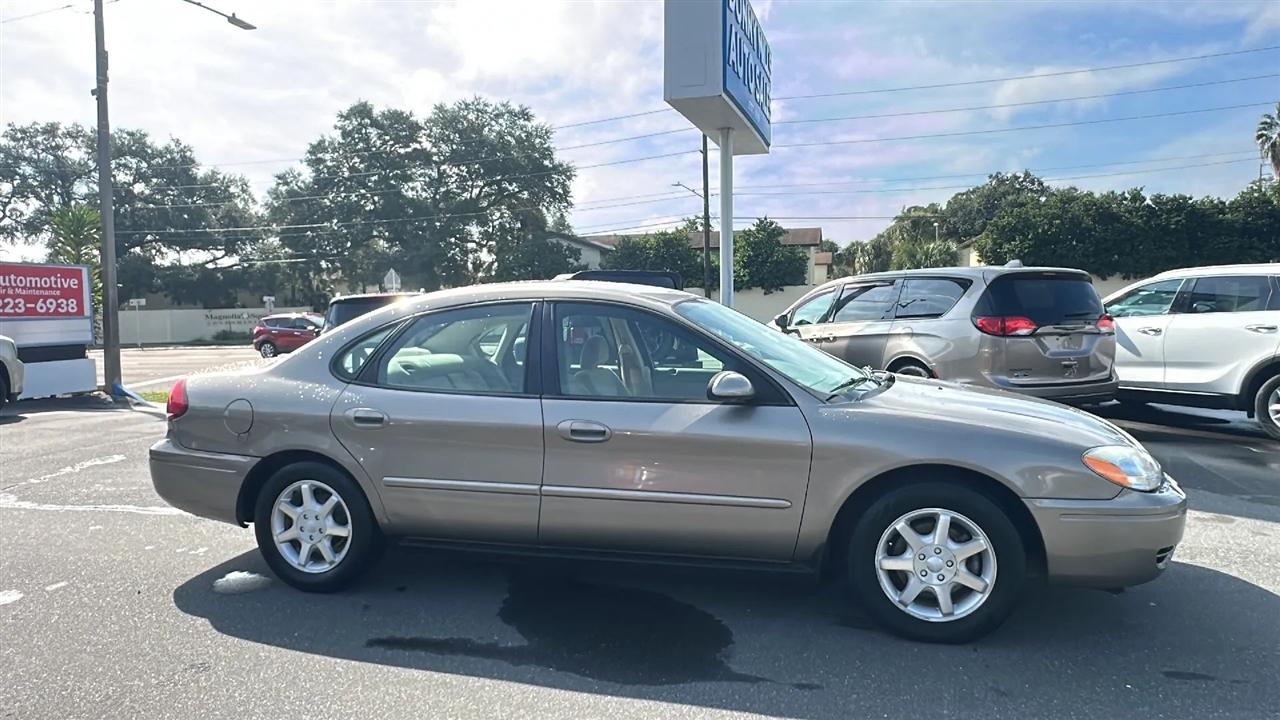 Ford Taurus  2006