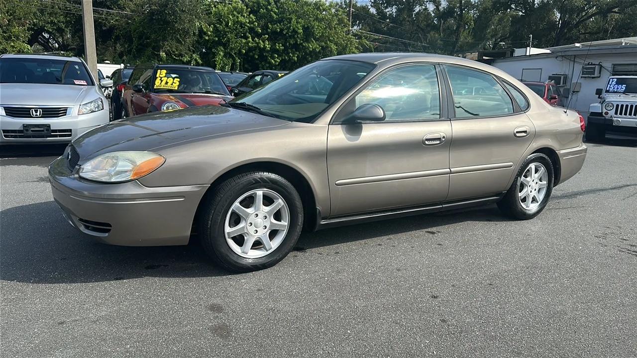 Ford Taurus  2006