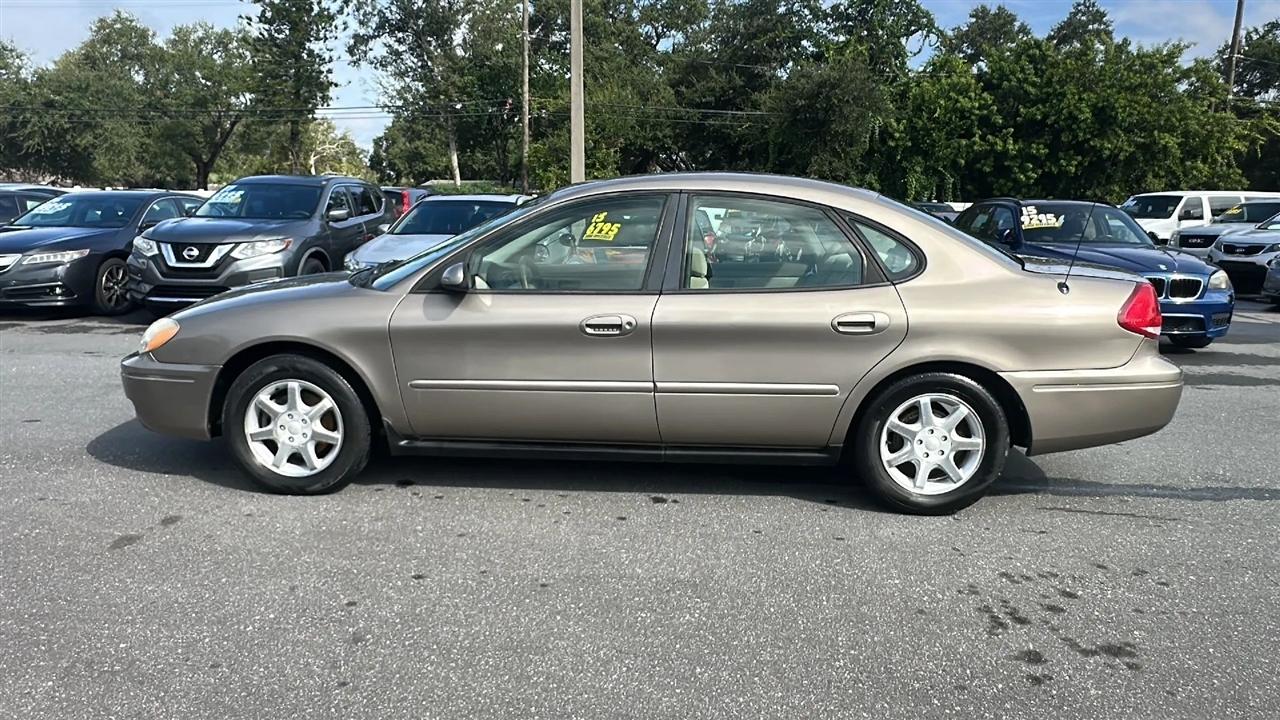 Ford Taurus  2006