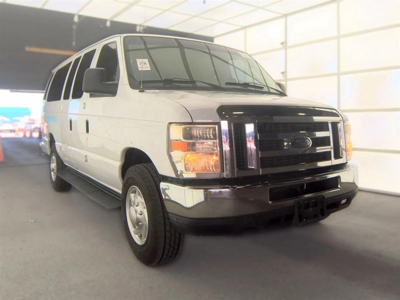 Ford Econoline Wagon  2013