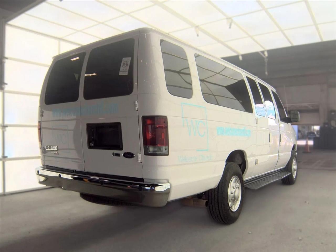 Ford Econoline Wagon  2013