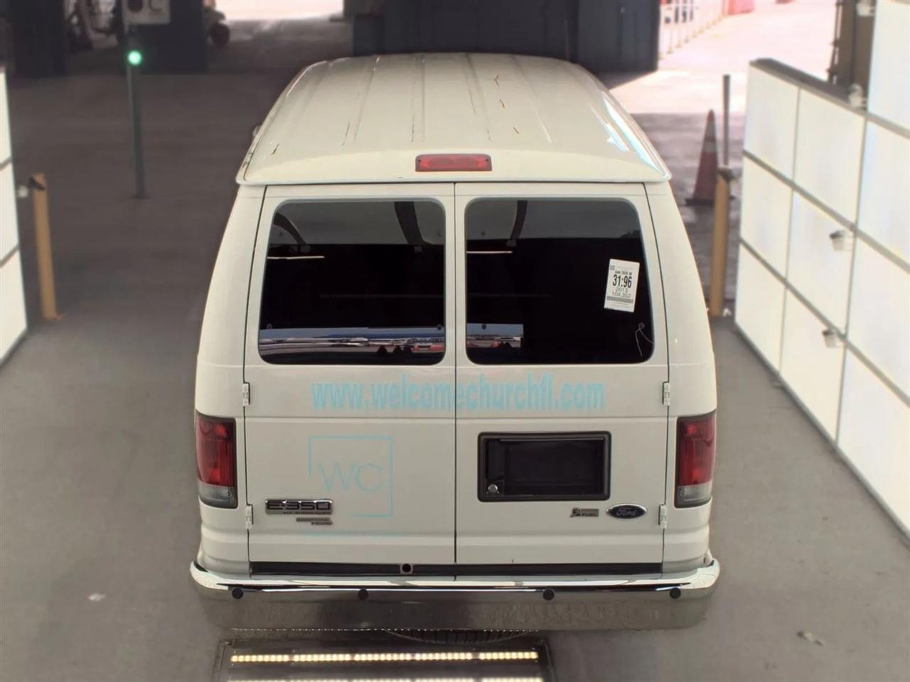 Ford Econoline Wagon  2013