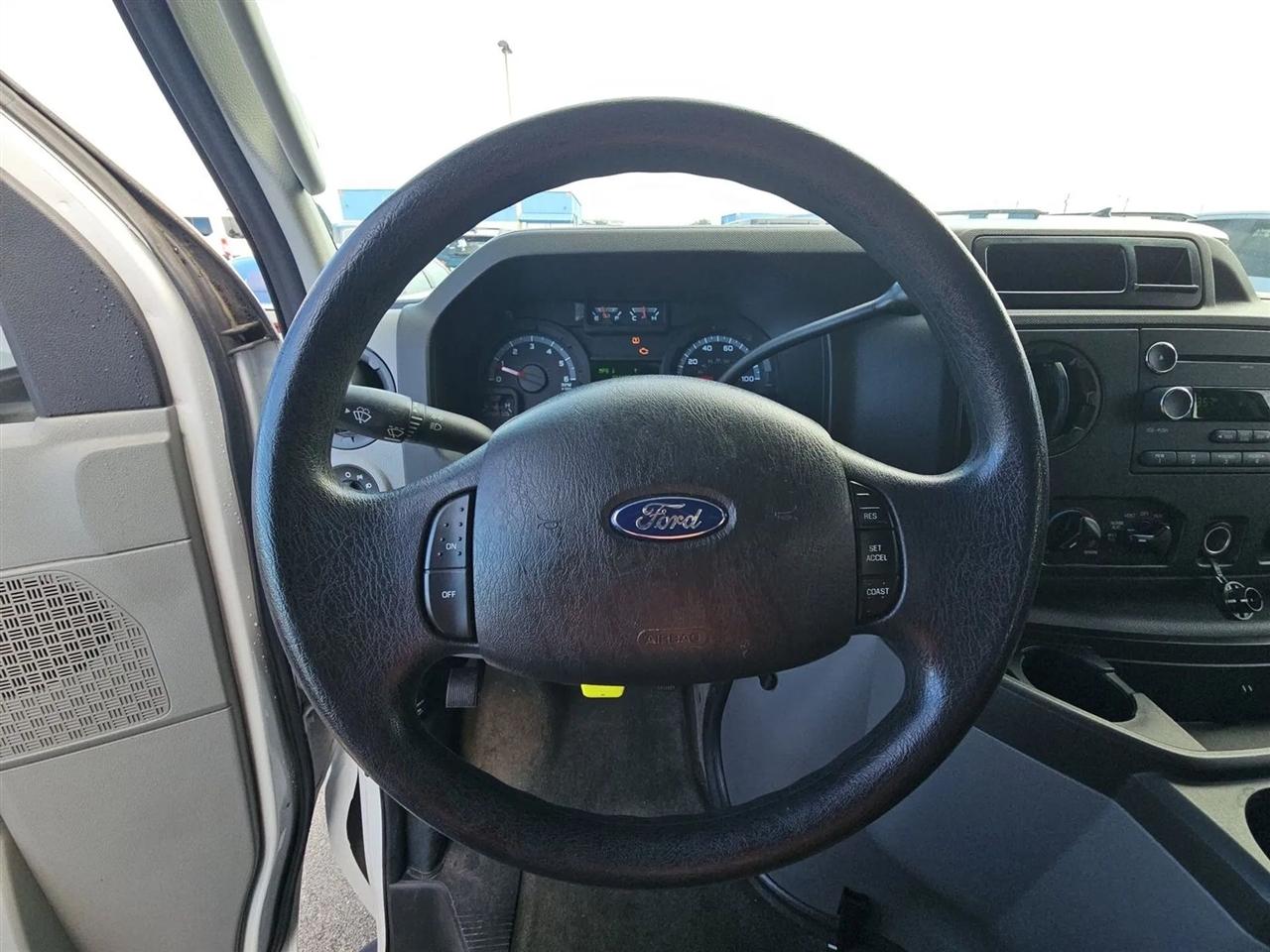 Ford Econoline Wagon  2013