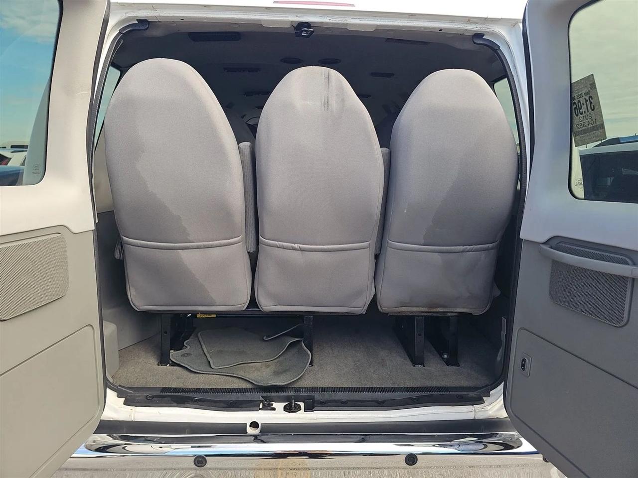 Ford Econoline Wagon  2013