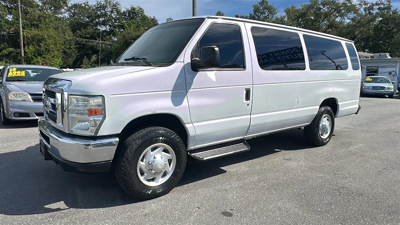 Ford Econoline Wagon  2013