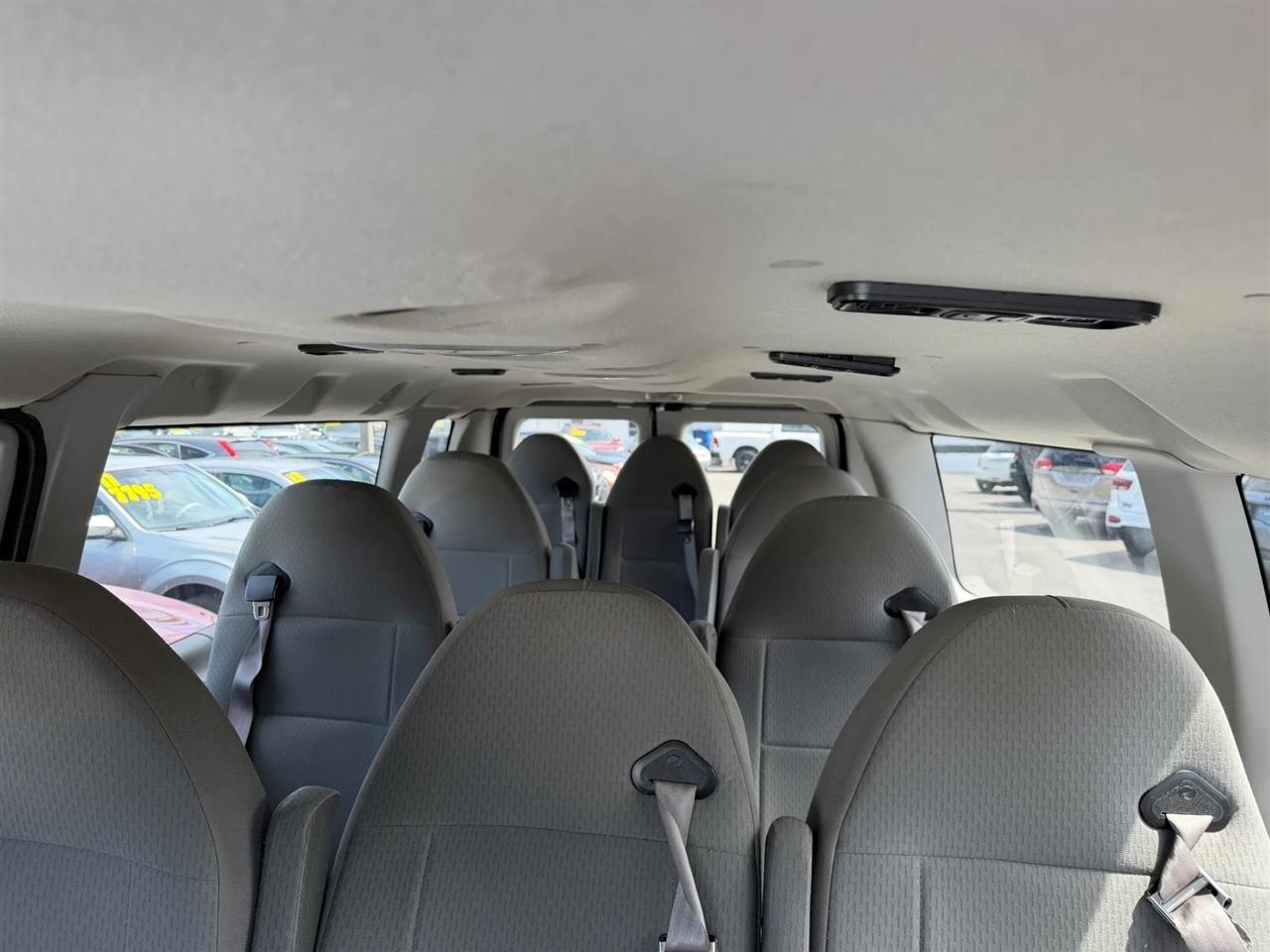 Ford Econoline Wagon  2013