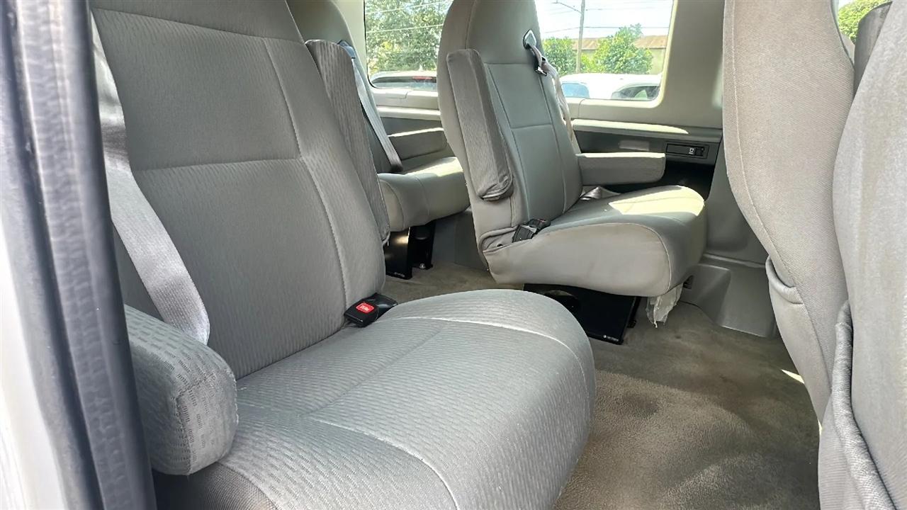Ford Econoline Wagon  2013