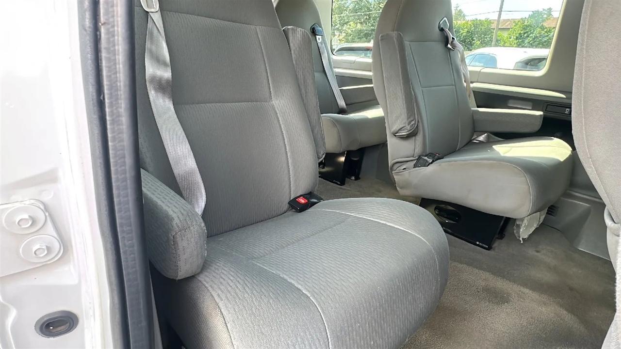 Ford Econoline Wagon  2013