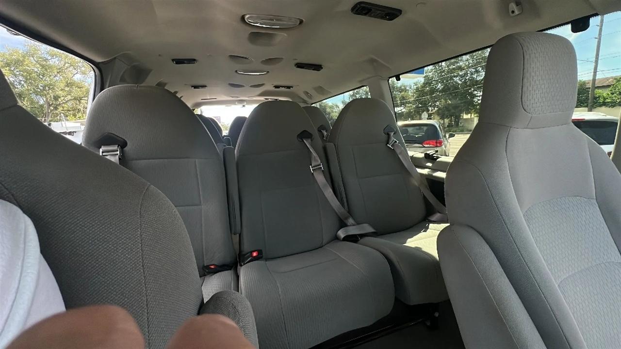 Ford Econoline Wagon  2013