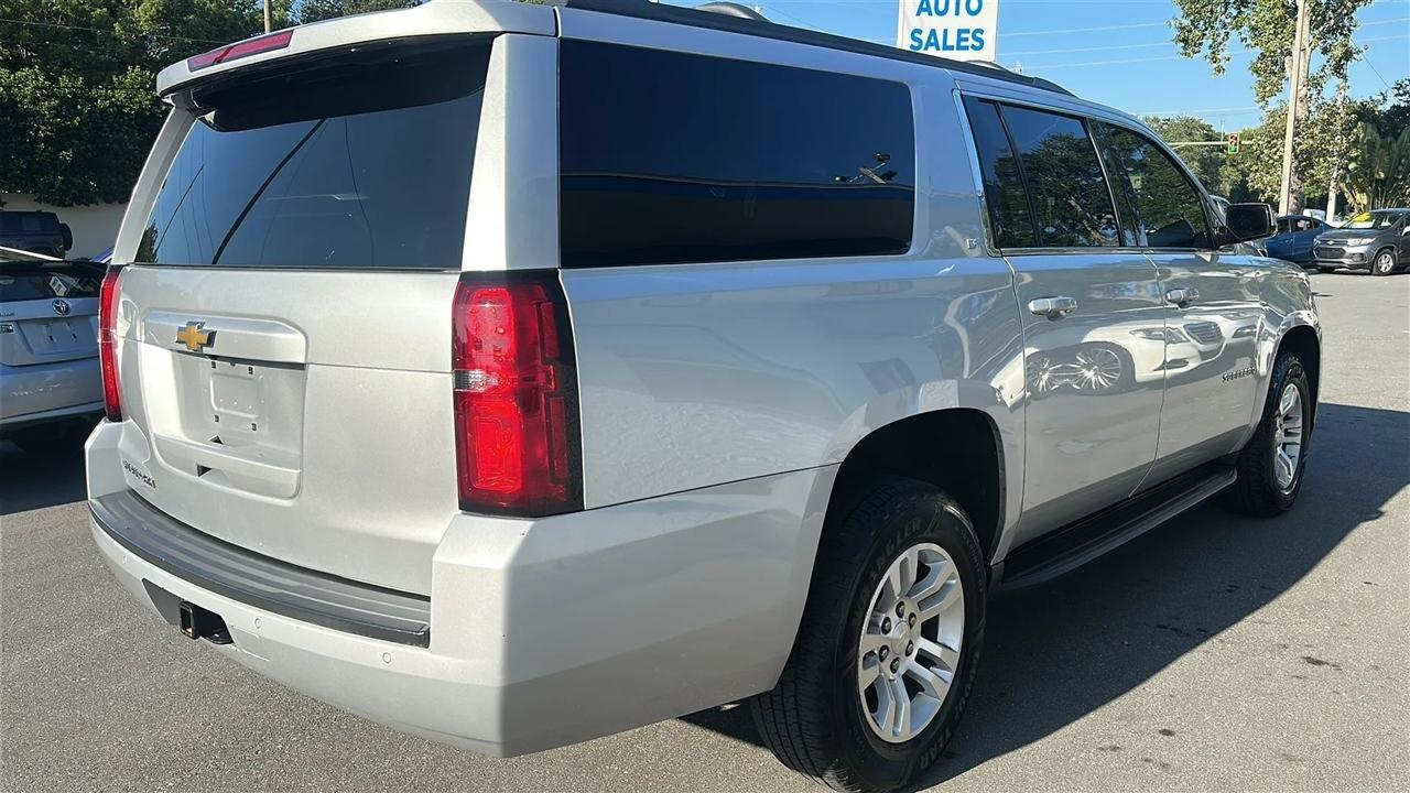 Chevrolet Suburban  2020
