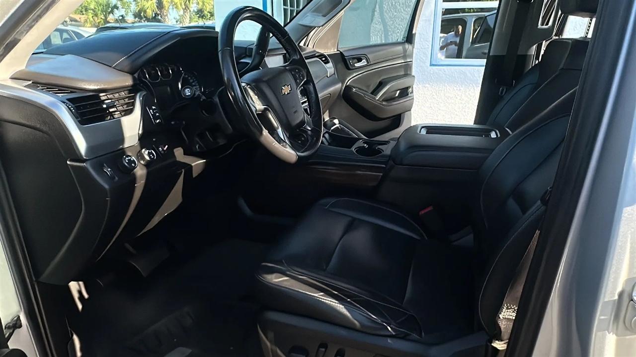 Chevrolet Suburban  2020