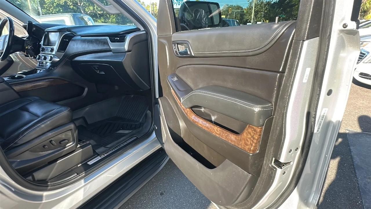 Chevrolet Suburban  2020