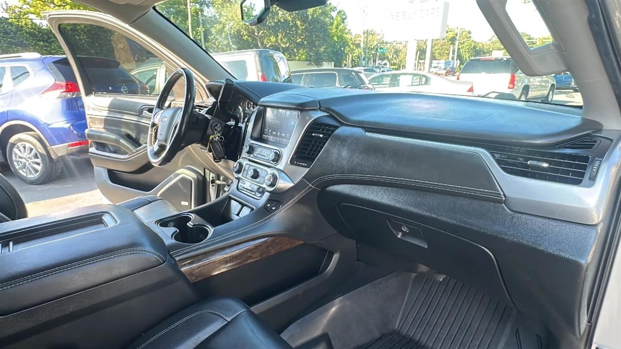 Chevrolet Suburban  2020