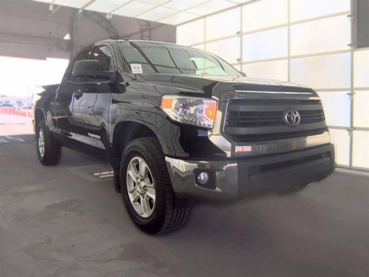 Toyota Tundra 2WD Truck  2015