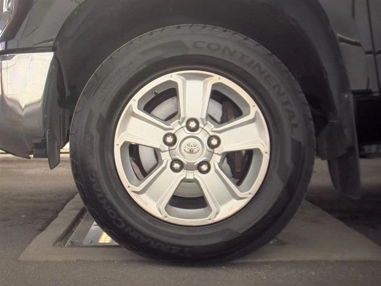 Toyota Tundra 2WD Truck  2015