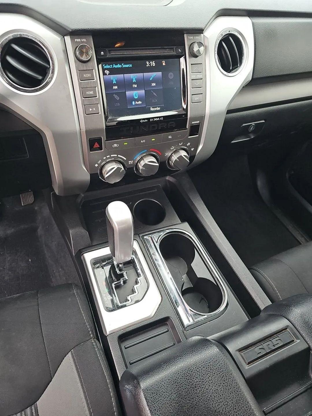 Toyota Tundra 2WD Truck  2015