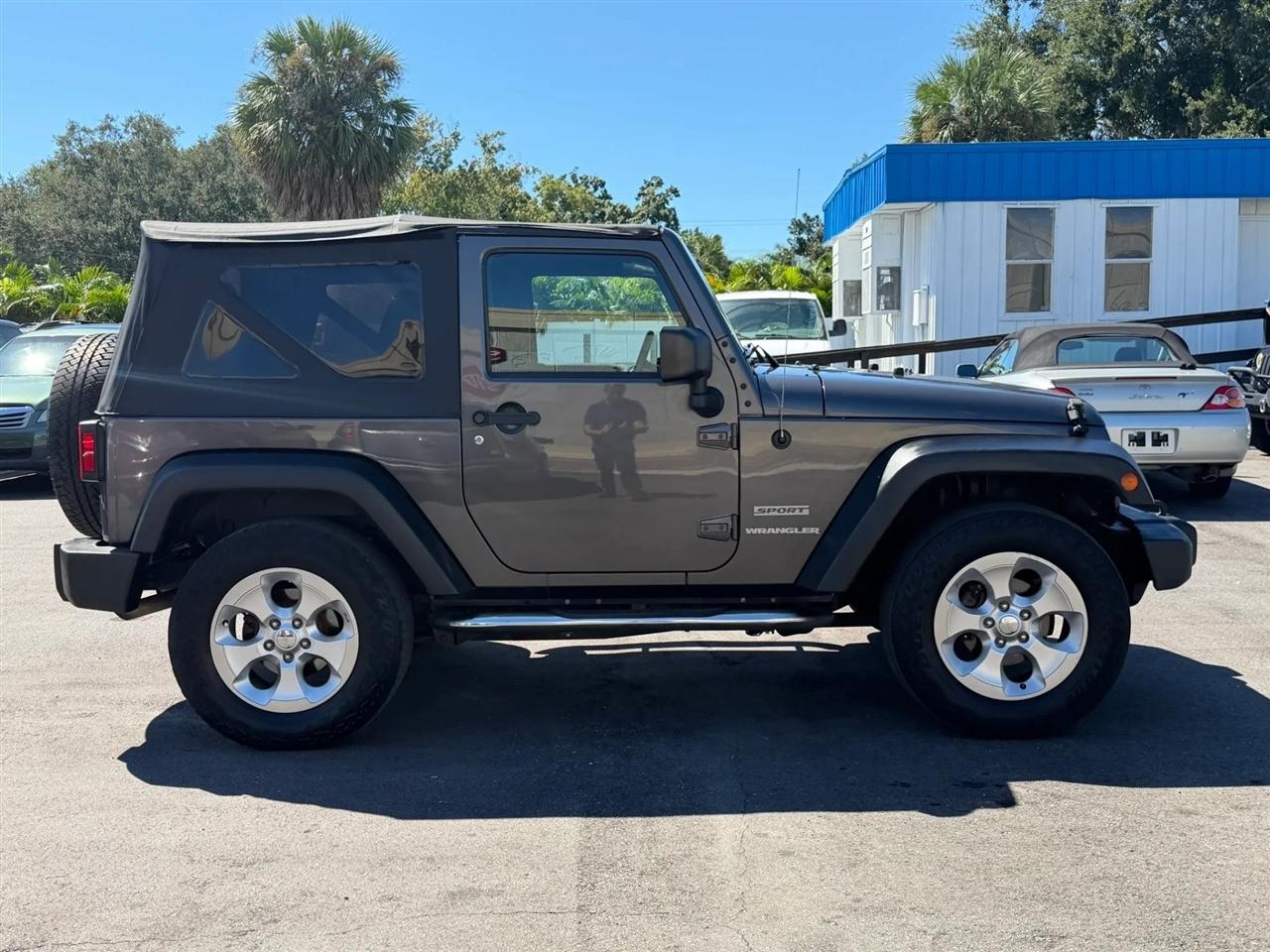 Jeep Wrangler  2014