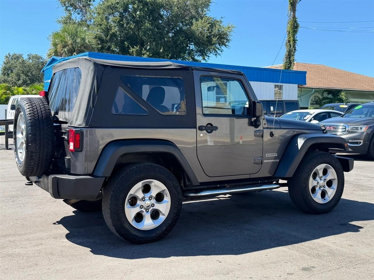 Jeep Wrangler  2014