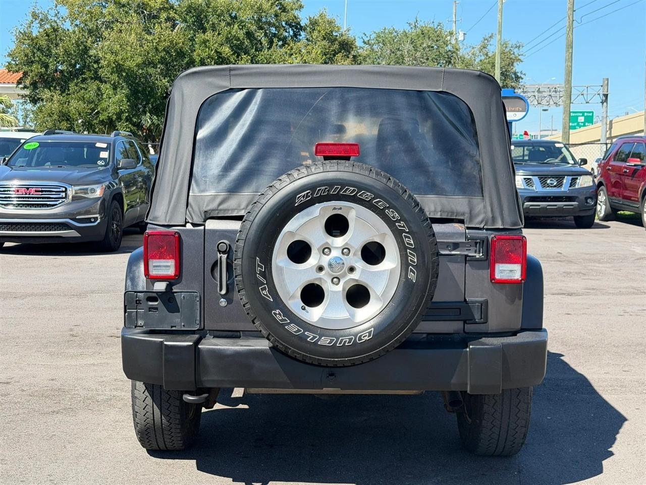 Jeep Wrangler  2014