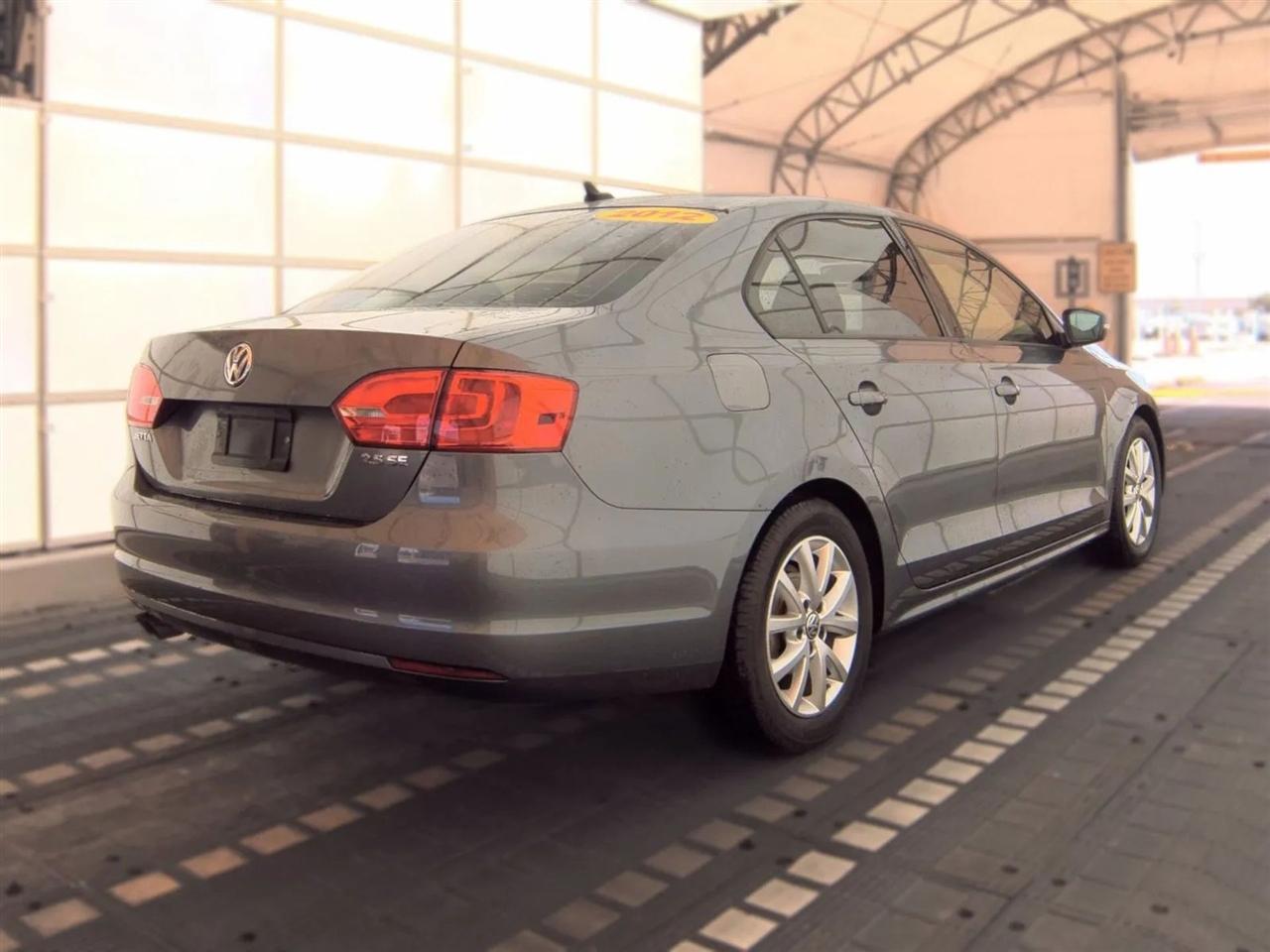 Volkswagen Jetta Sedan  2012