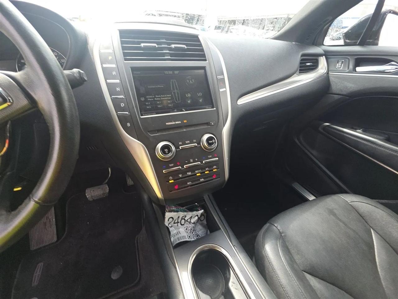 Lincoln MKC  2015