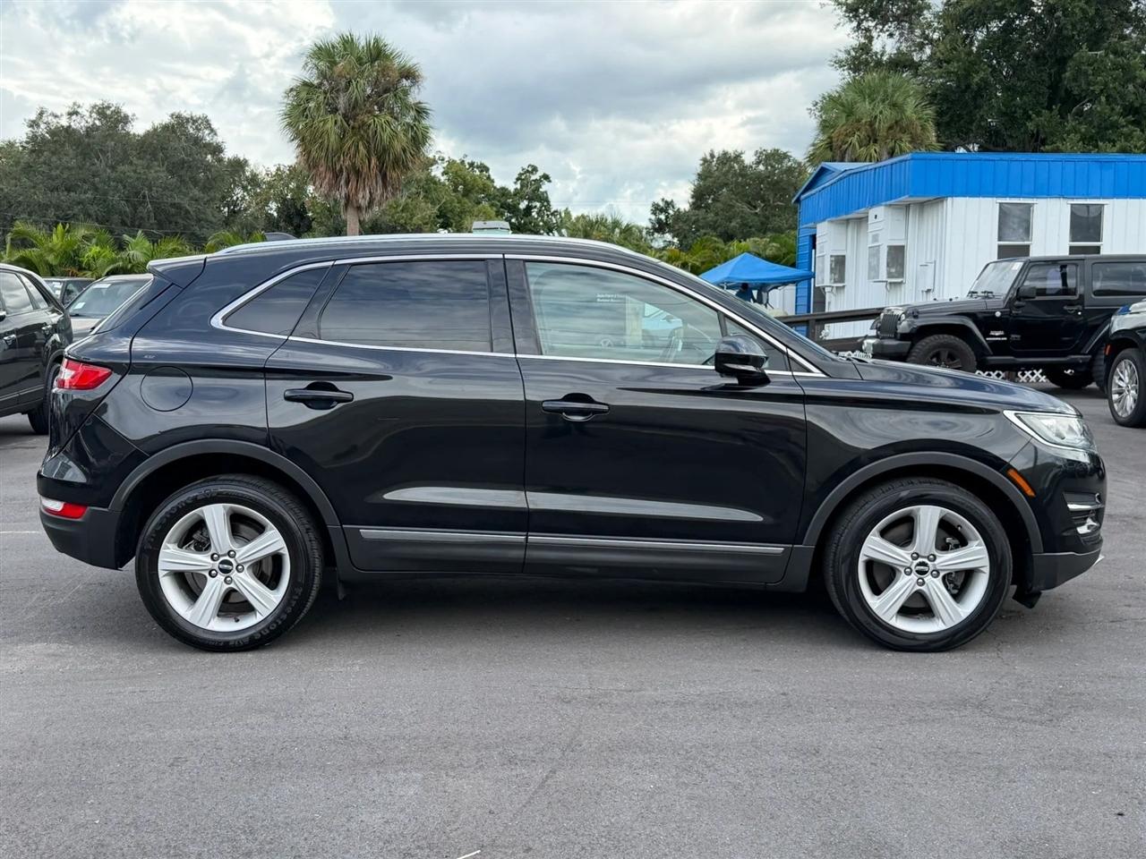 Lincoln MKC  2015