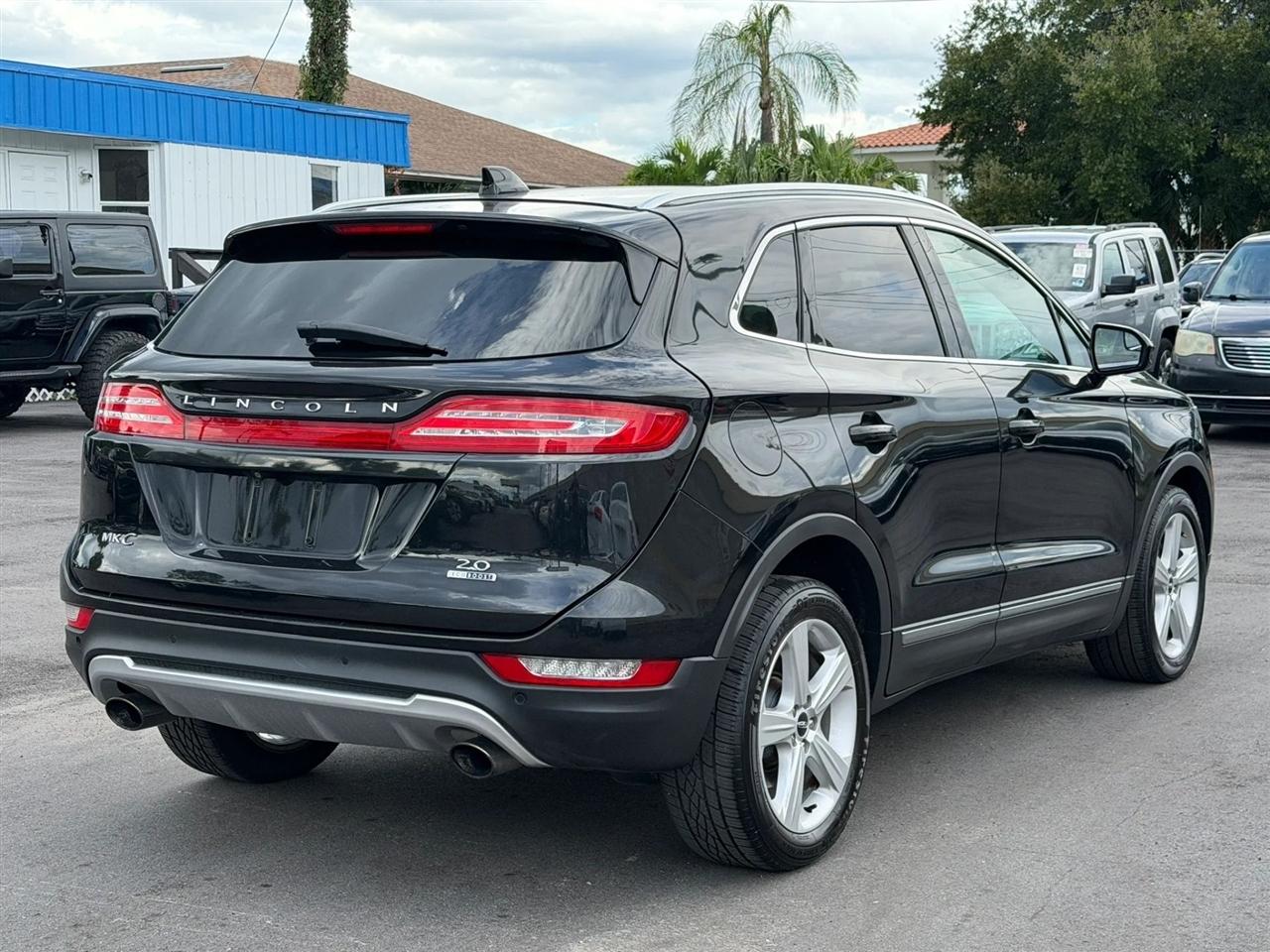 Lincoln MKC  2015
