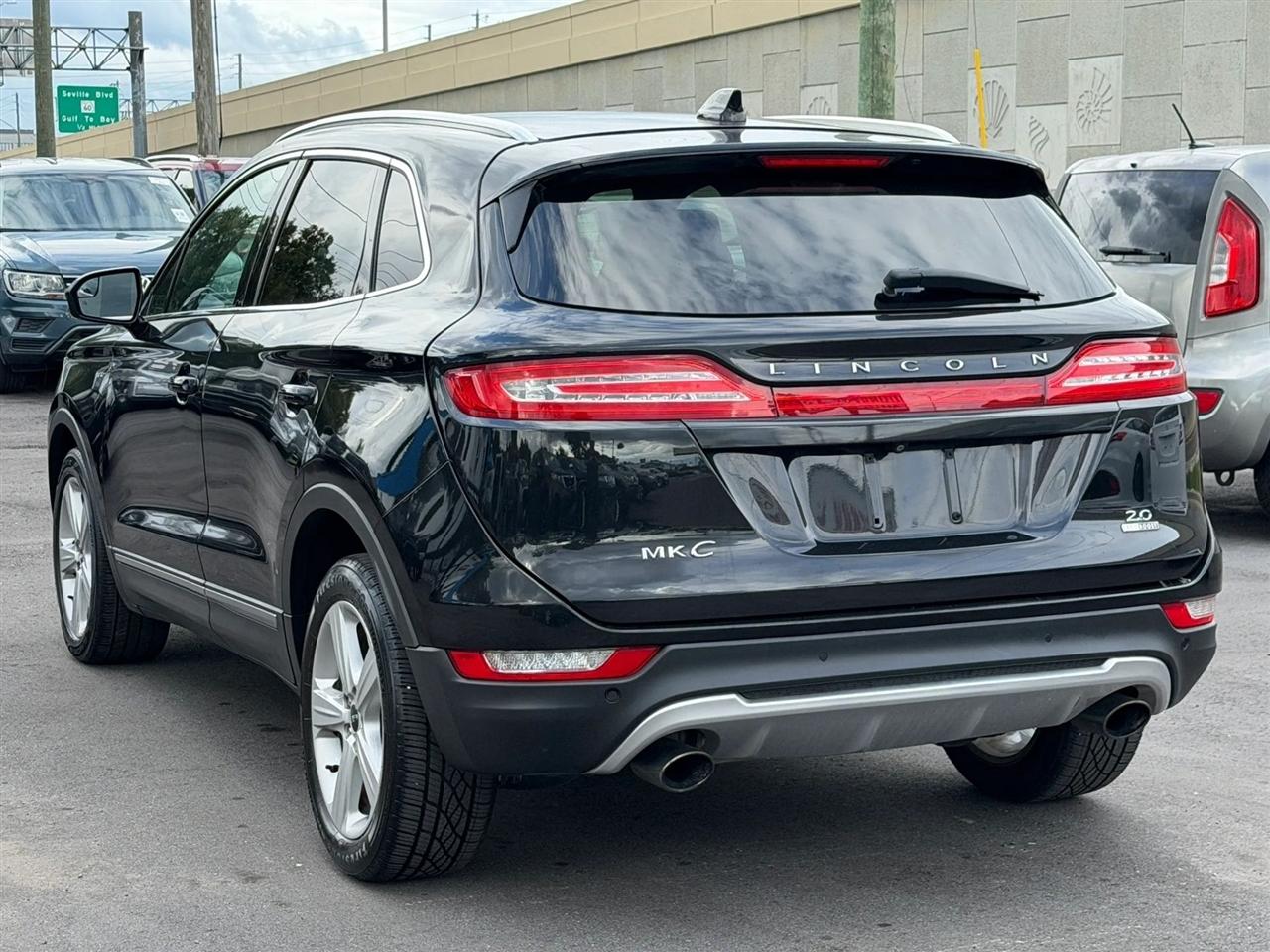 Lincoln MKC  2015