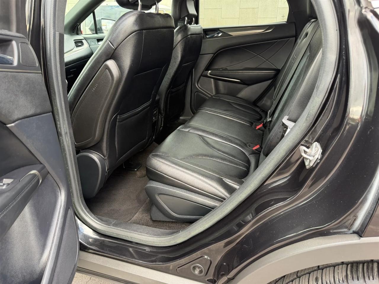 Lincoln MKC  2015