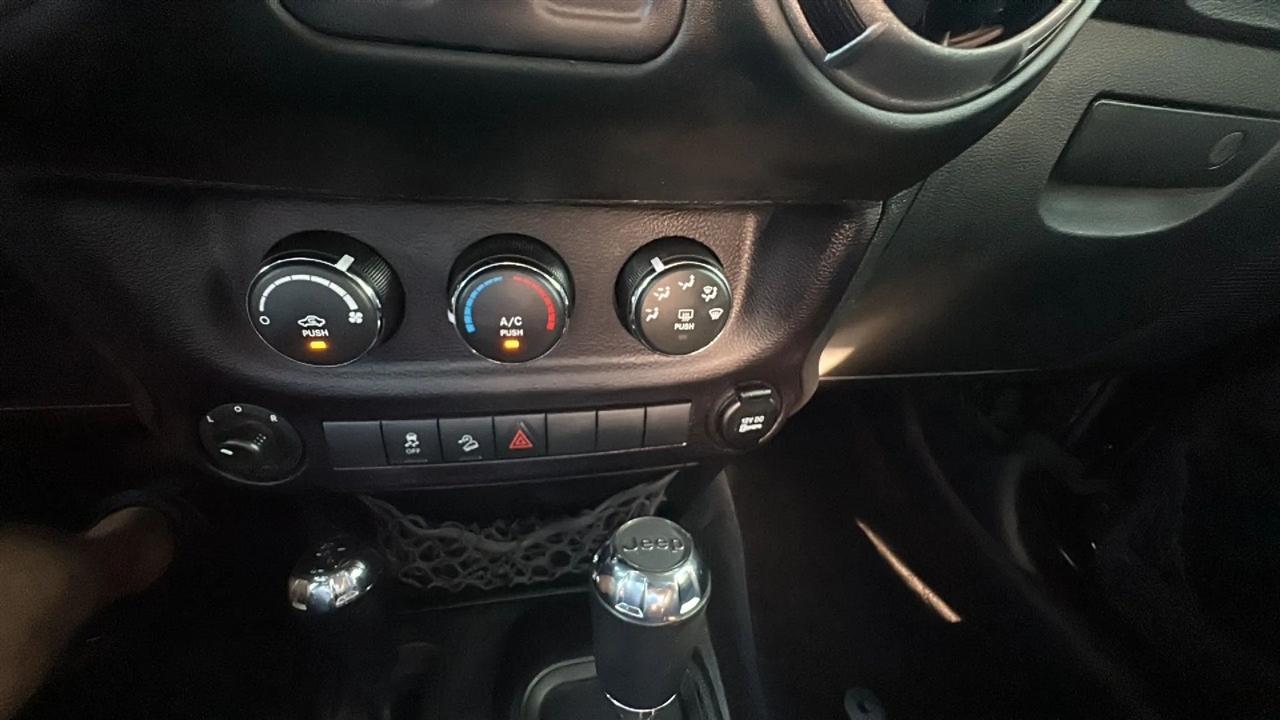 Jeep Wrangler  2015