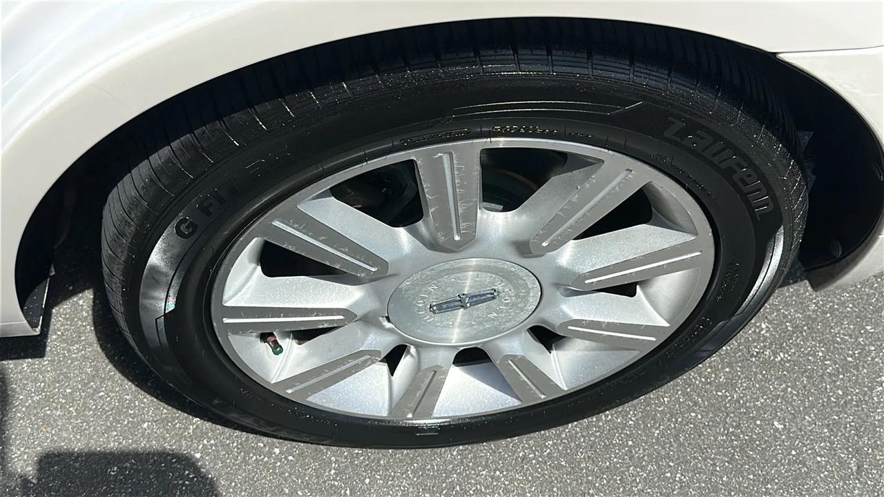 Lincoln MKZ  2012