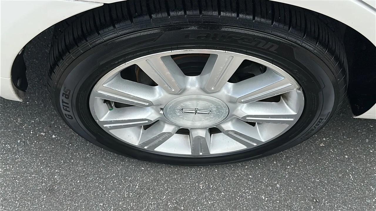 Lincoln MKZ  2012