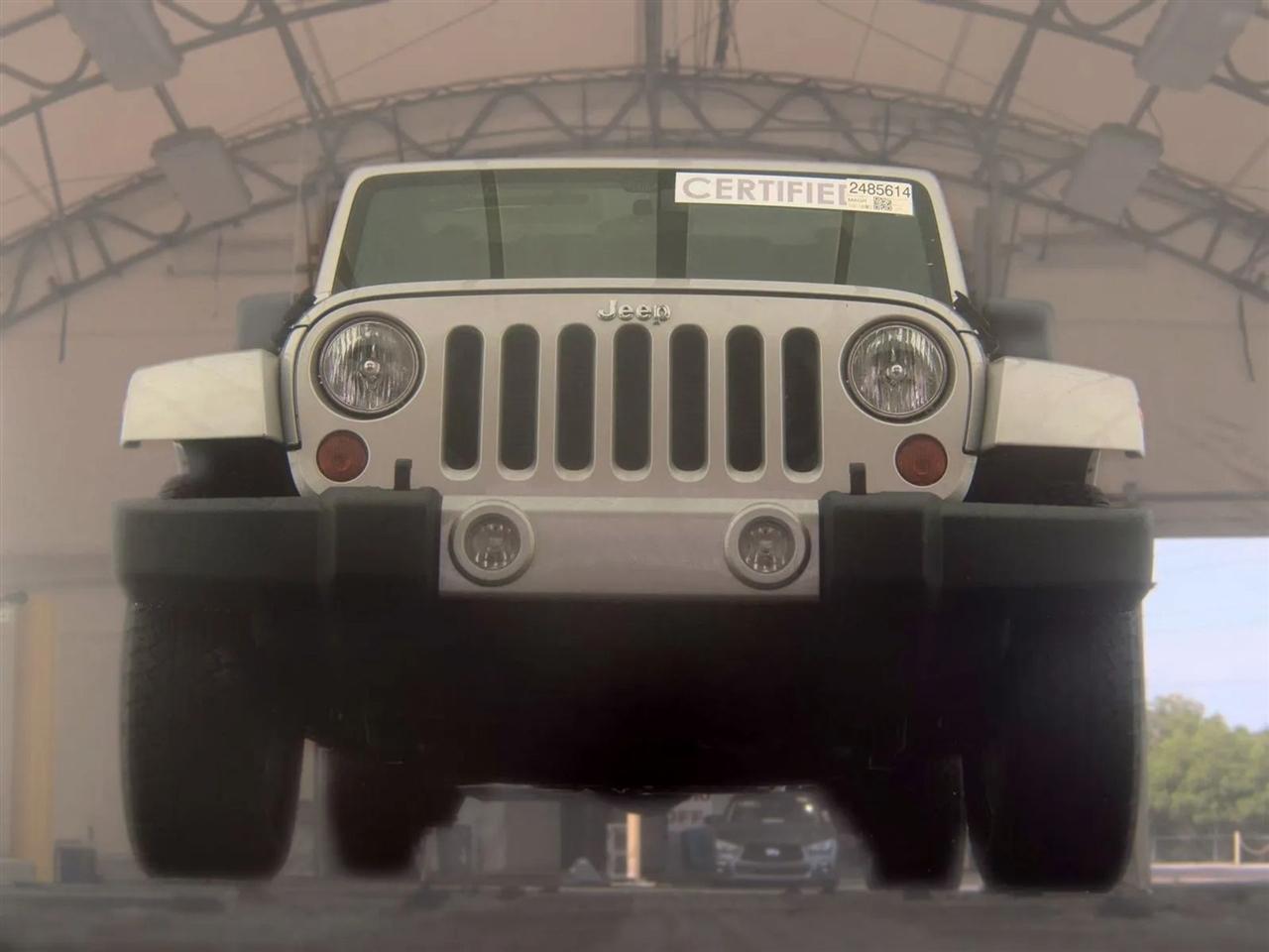 Jeep Wrangler Unlimited  2012
