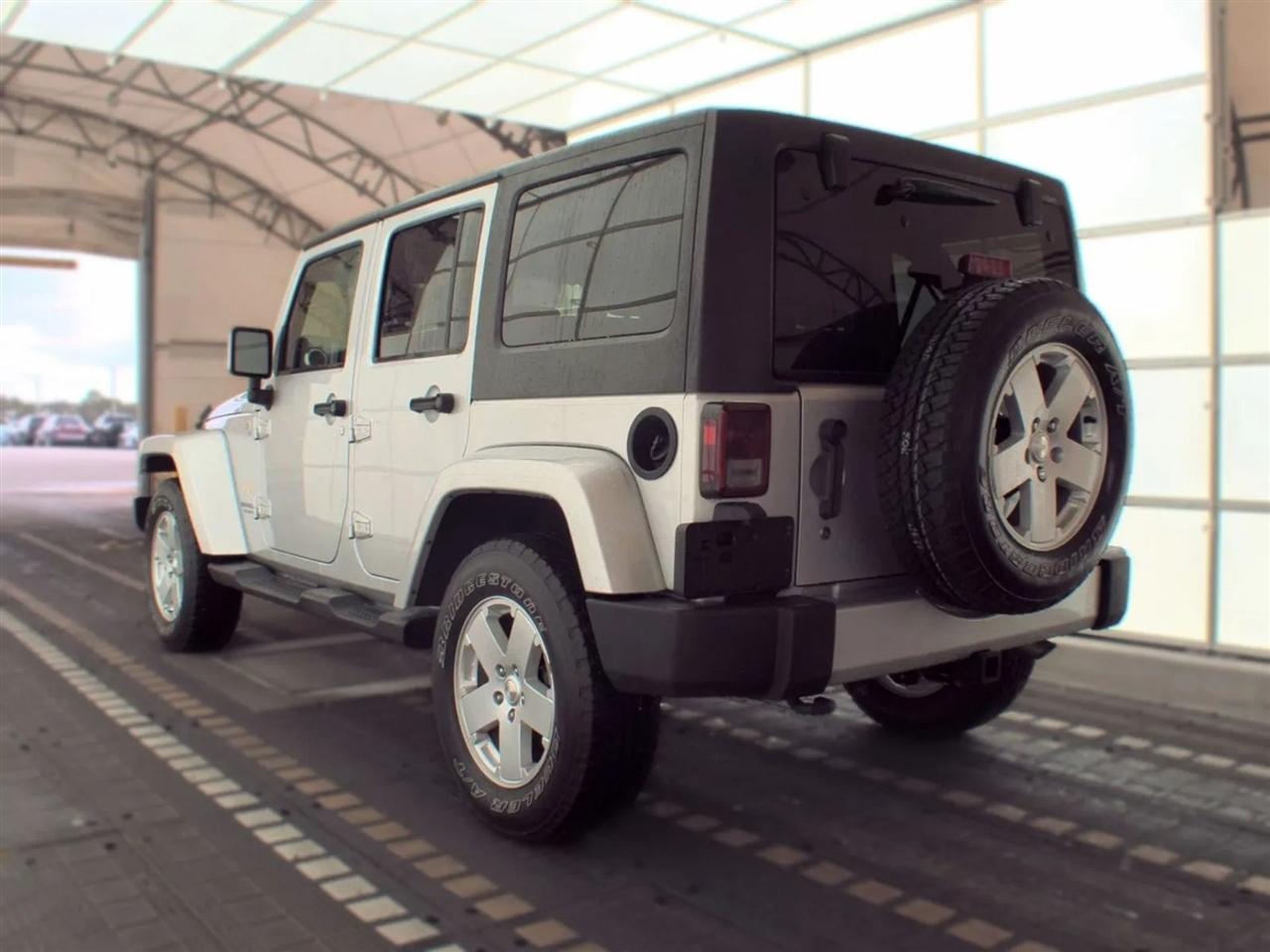 Jeep Wrangler Unlimited  2012