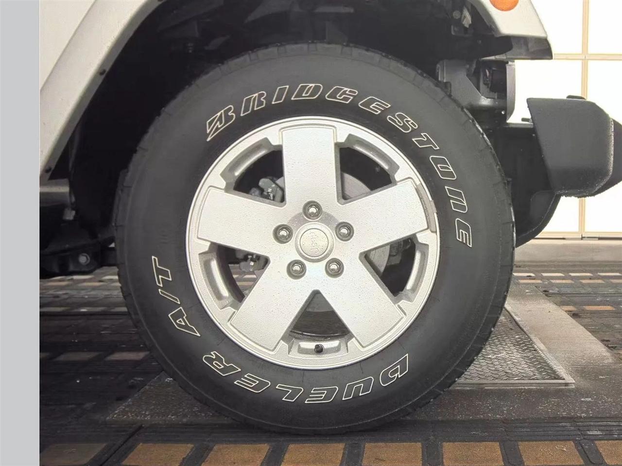 Jeep Wrangler Unlimited  2012