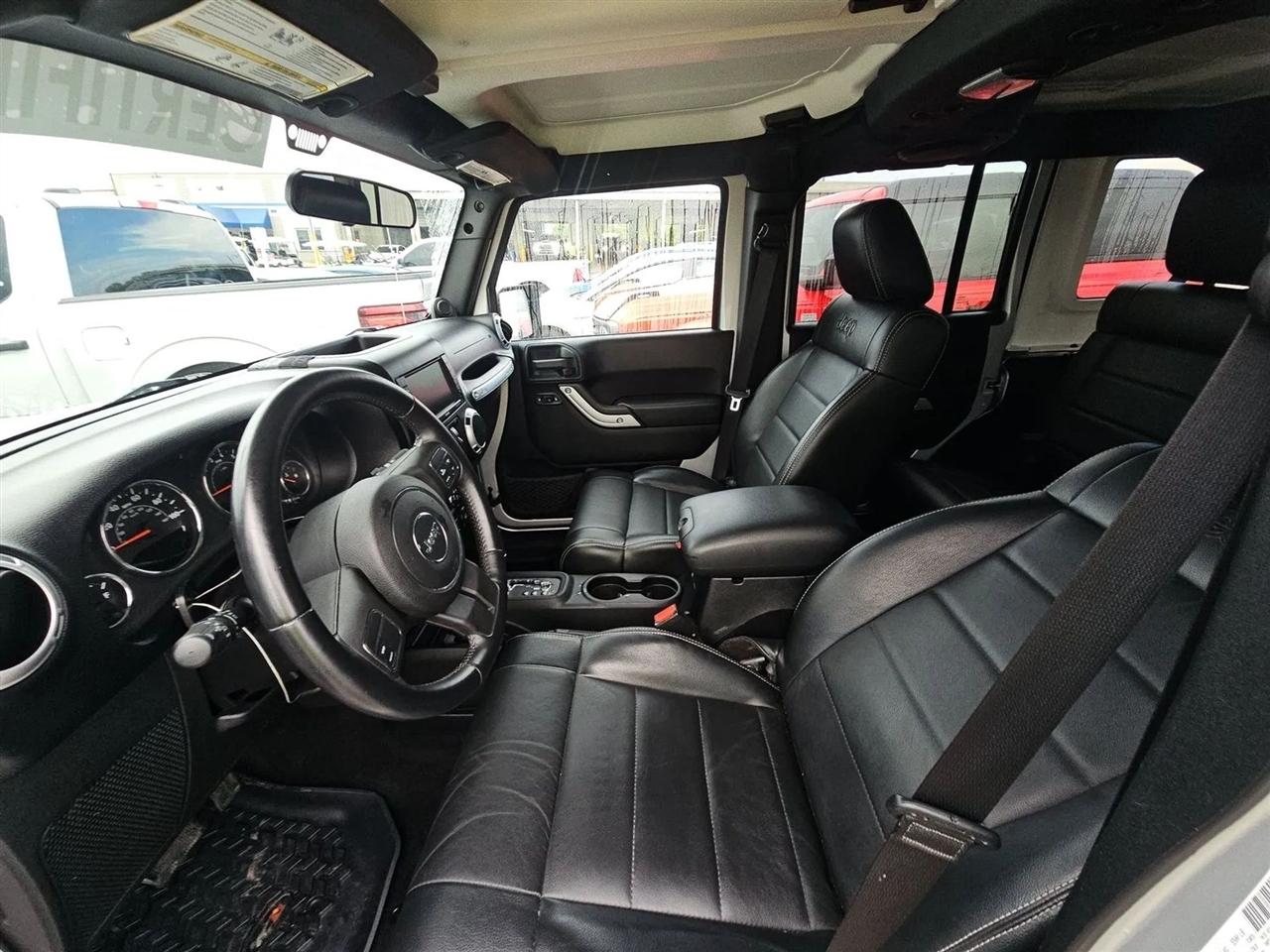 Jeep Wrangler Unlimited  2012