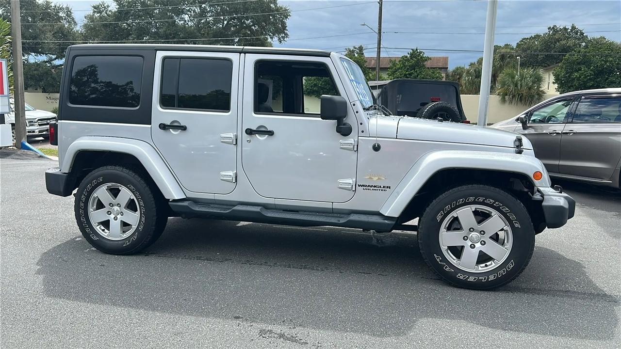Jeep Wrangler Unlimited  2012