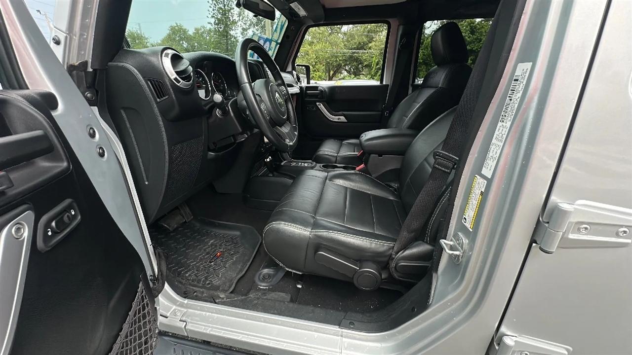 Jeep Wrangler Unlimited  2012