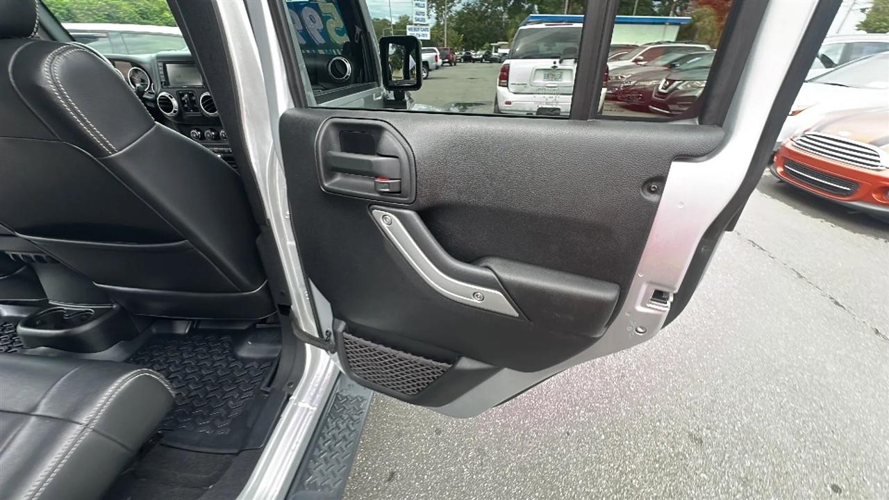 Jeep Wrangler Unlimited  2012