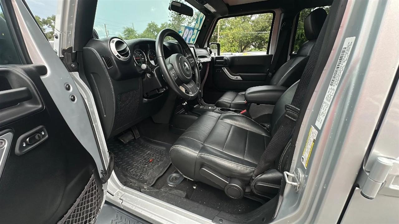 Jeep Wrangler Unlimited  2012