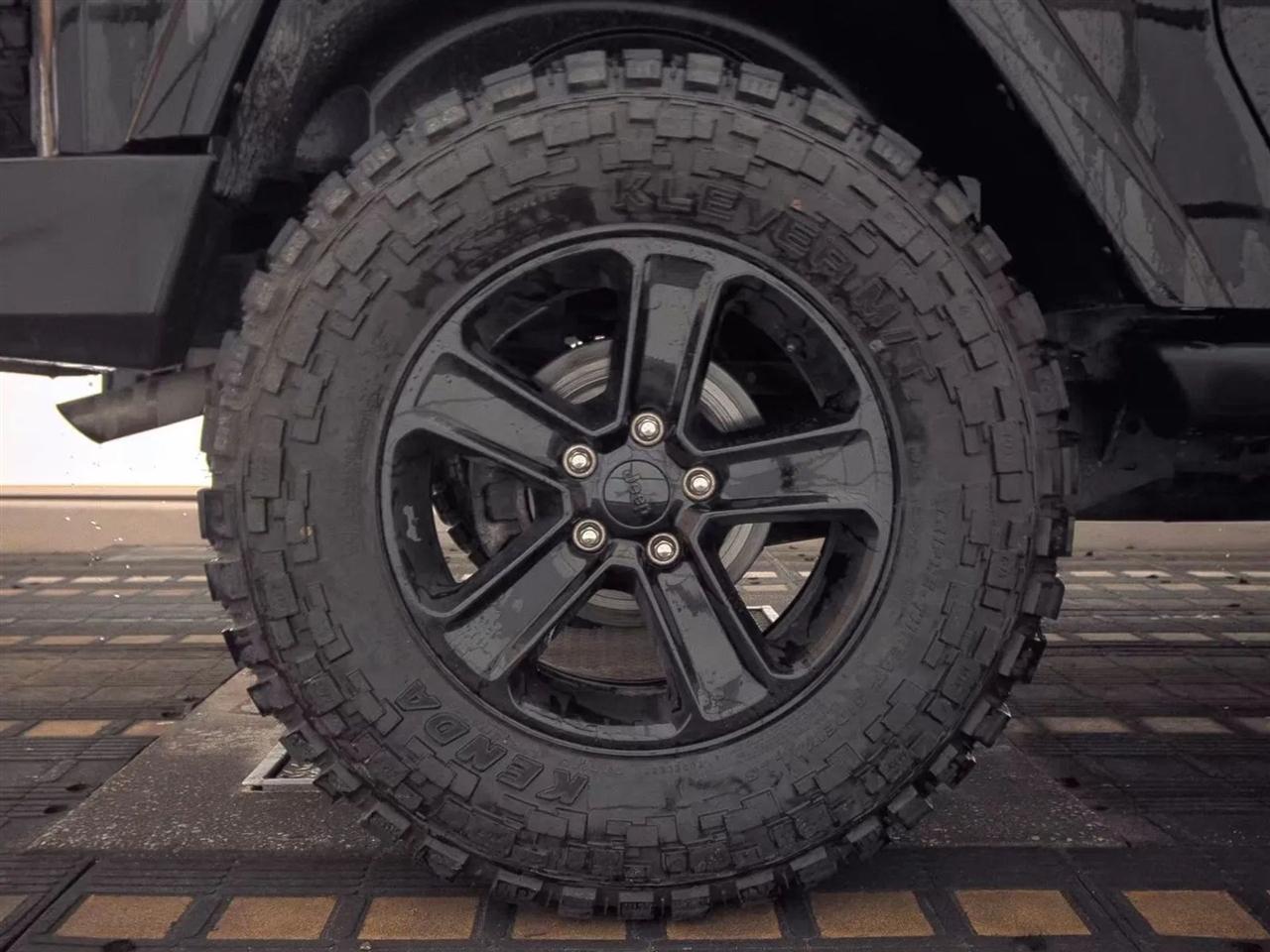 Jeep Wrangler  2013